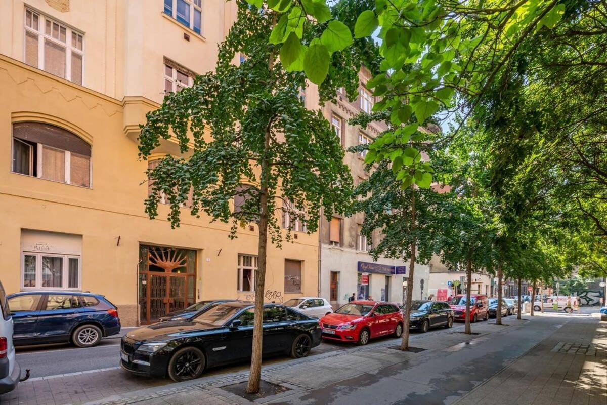 Mini Ultra Central Studio Budapest Extérieur photo