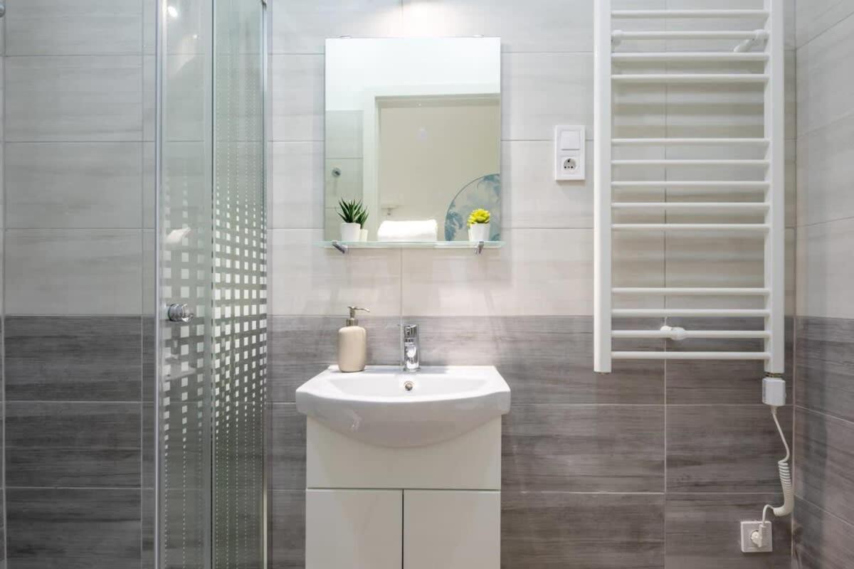 Mini Ultra Central Studio Budapest Extérieur photo
